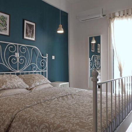 You & Me Cozy Apartments By Zain Atenas Exterior foto